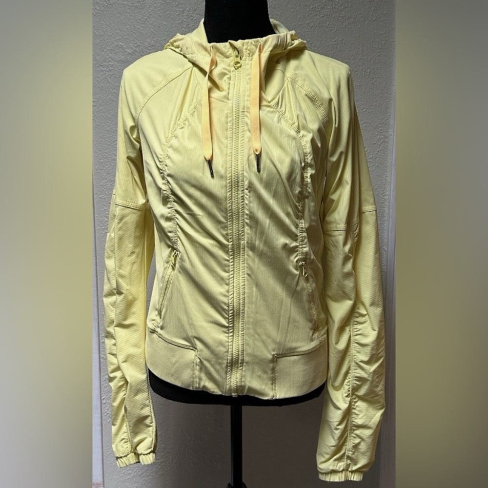 Lululemon Studio to Street Jacket Size 6